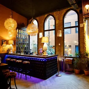 Hotel Lincoln Lounge